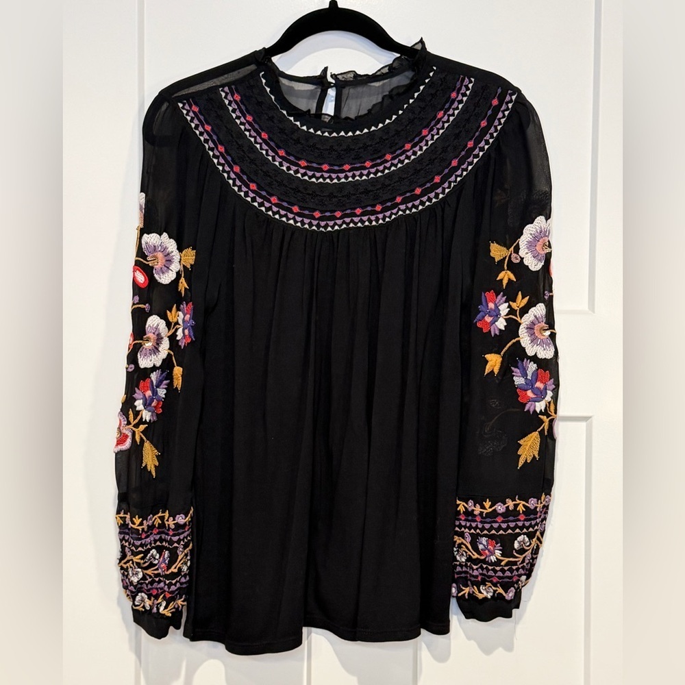 Anthropologie Akemi + Kin Louise Blouse Peasant Embroidered Black - Picture 3 of 8